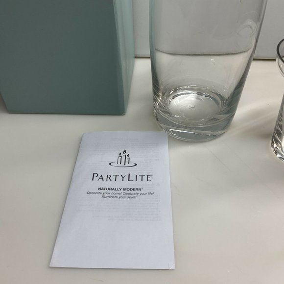 PartyLite Naturally Modern Votive Clear Glass Cand - Picture 3 of 9